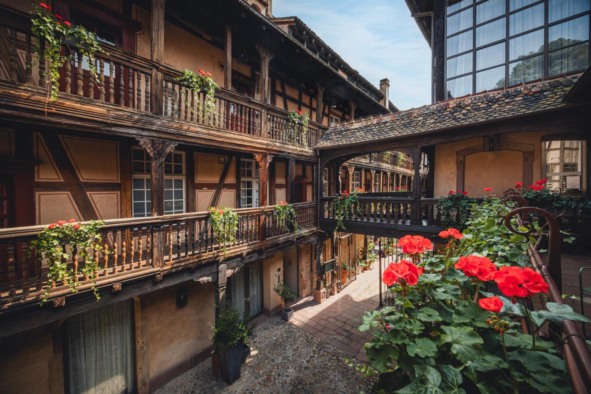 Hotel Cour Du Corbeau Strasbourg - Mgallery Exterior foto